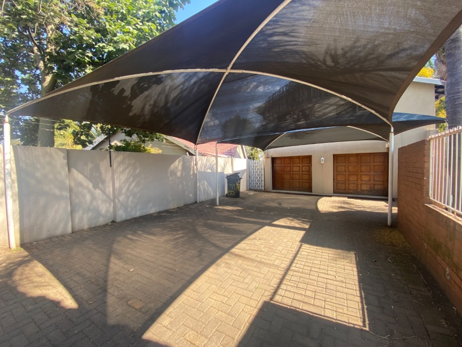 4 Bedroom Property for Sale in Farrarmere Gauteng