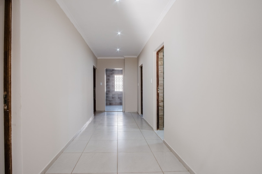 4 Bedroom Property for Sale in Ohenimuri Gauteng