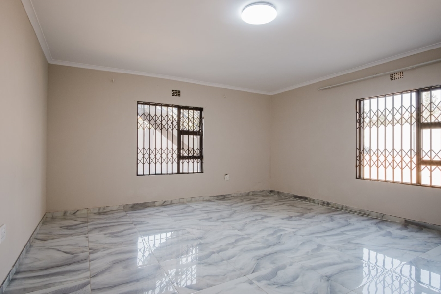 4 Bedroom Property for Sale in Ohenimuri Gauteng