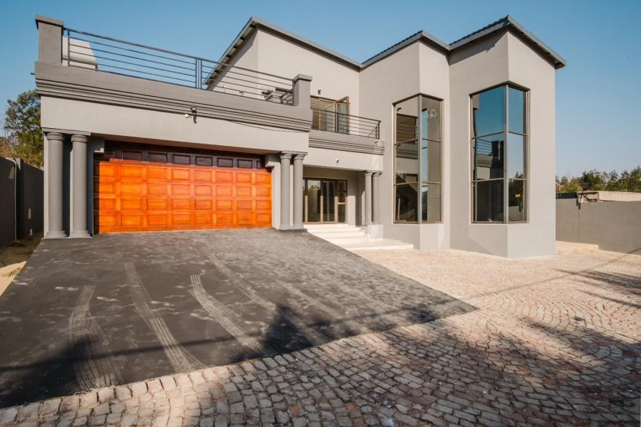 4 Bedroom Property for Sale in Ohenimuri Gauteng