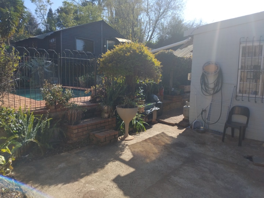 6 Bedroom Property for Sale in Primrose Gauteng