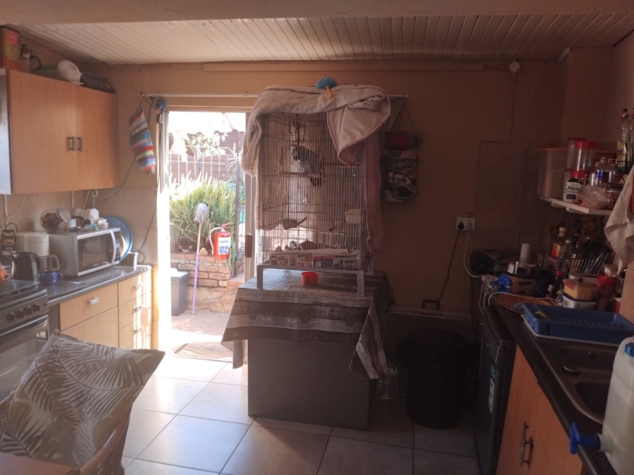 6 Bedroom Property for Sale in Primrose Gauteng