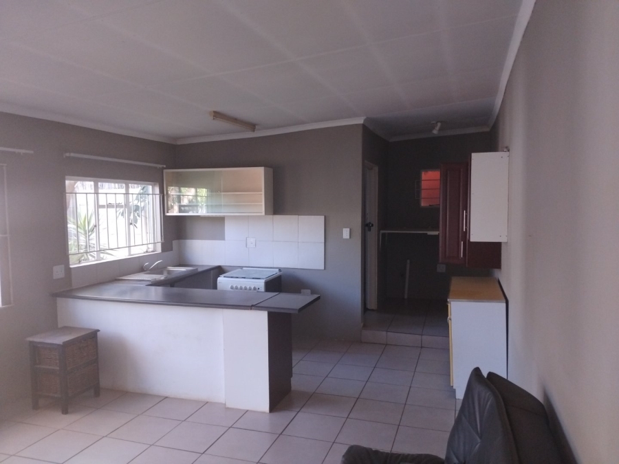 6 Bedroom Property for Sale in Primrose Gauteng