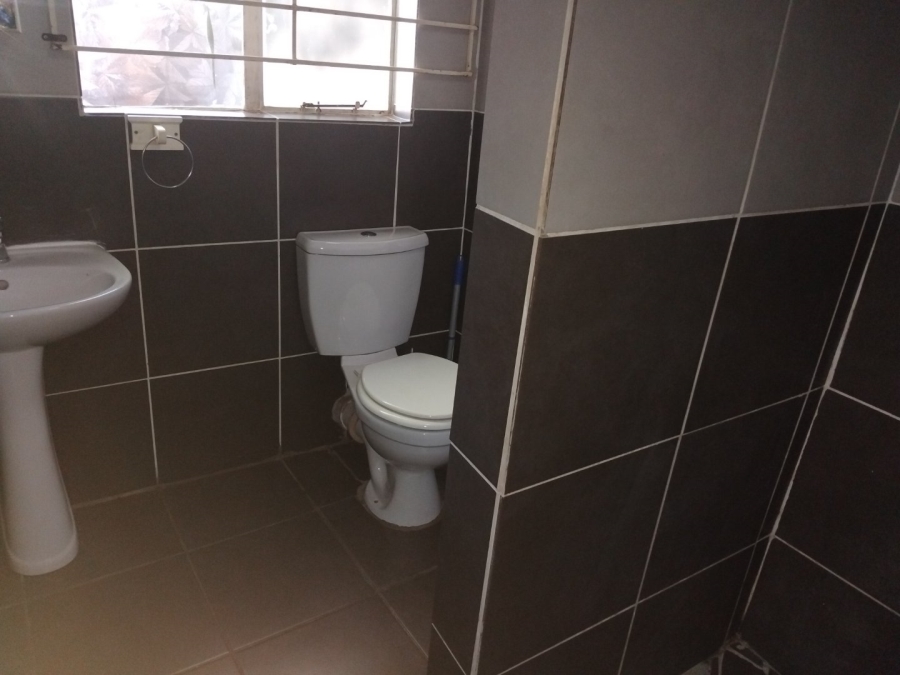 6 Bedroom Property for Sale in Primrose Gauteng