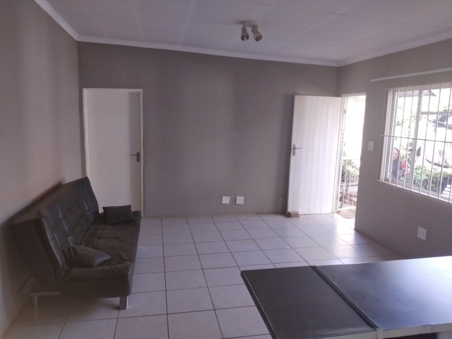 6 Bedroom Property for Sale in Primrose Gauteng