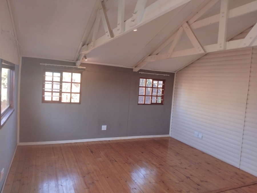 6 Bedroom Property for Sale in Primrose Gauteng