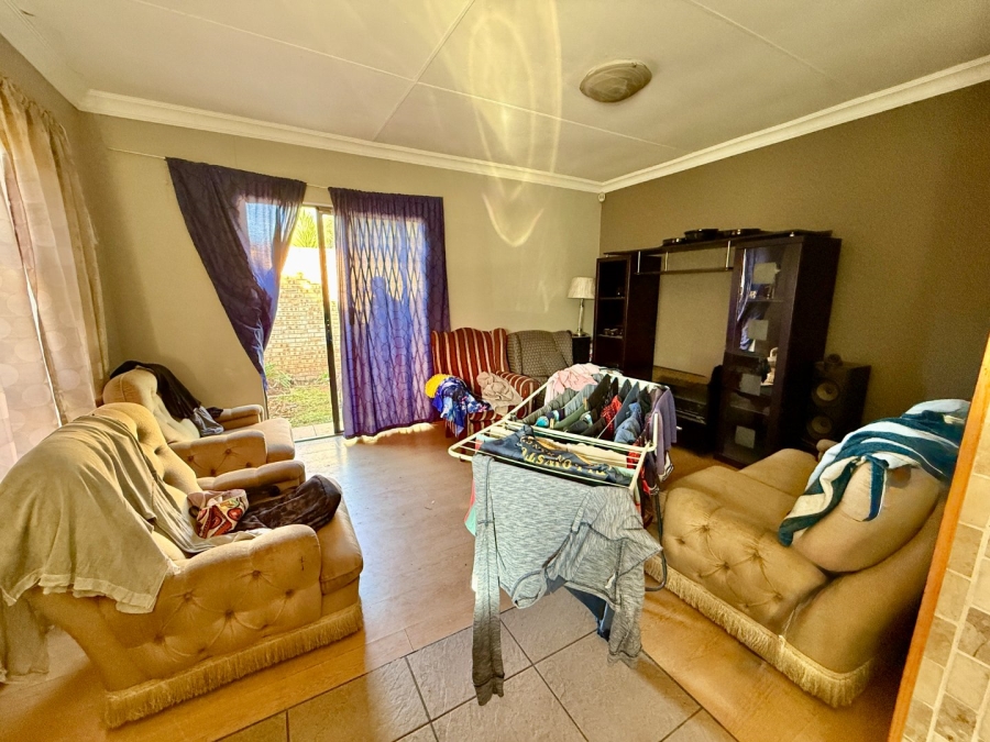 2 Bedroom Property for Sale in Mayberry Park Gauteng
