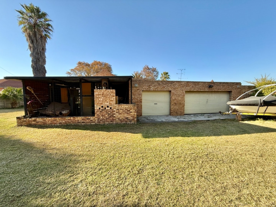 2 Bedroom Property for Sale in Mayberry Park Gauteng