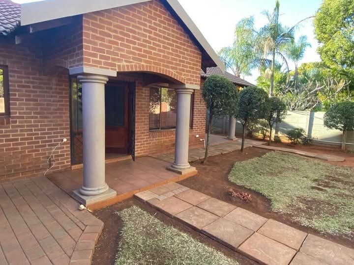 3 Bedroom Property for Sale in Doornpoort AH Gauteng