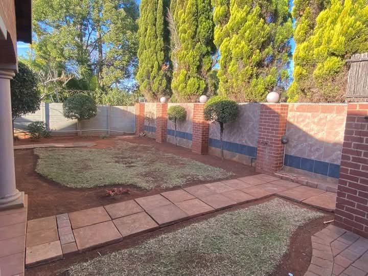3 Bedroom Property for Sale in Doornpoort AH Gauteng