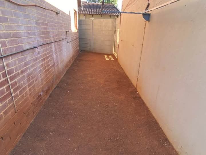 3 Bedroom Property for Sale in Doornpoort AH Gauteng