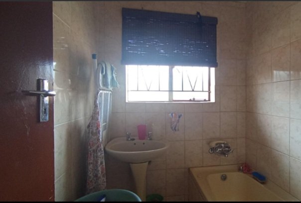  Bedroom Property for Sale in Soshanguve AA Gauteng