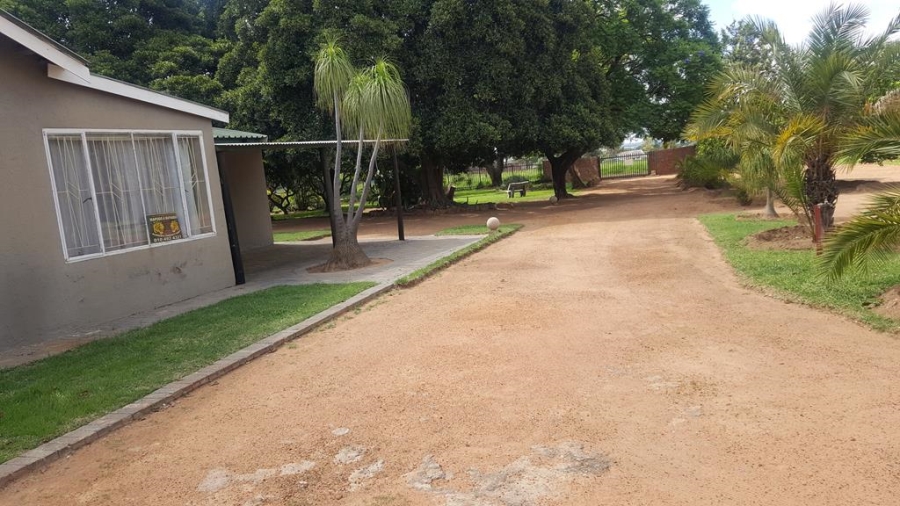 Commercial Property for Sale in Grootvaly AH Gauteng