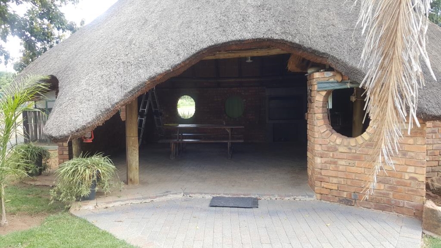 Commercial Property for Sale in Grootvaly AH Gauteng