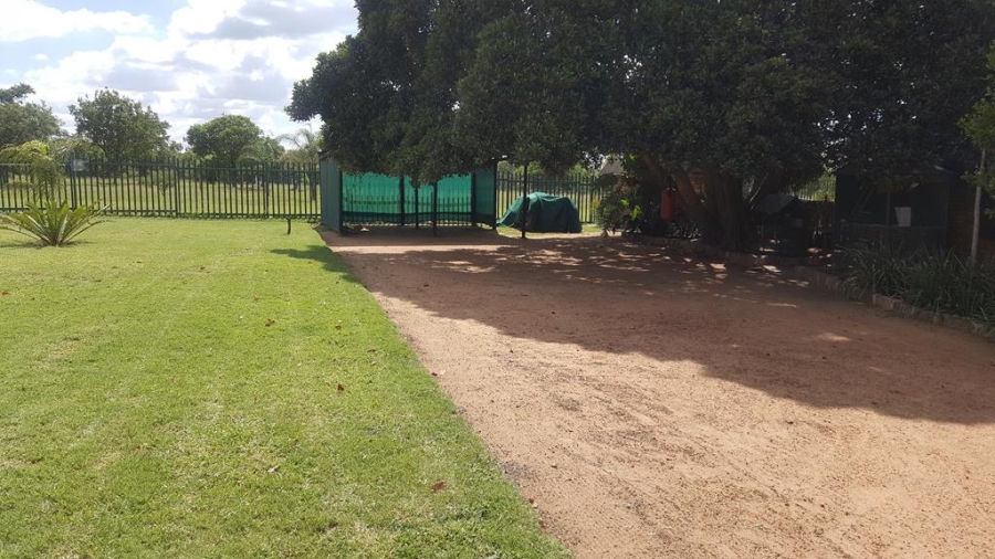 Commercial Property for Sale in Grootvaly AH Gauteng