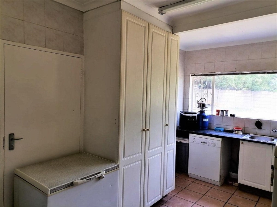 4 Bedroom Property for Sale in Brackendowns Gauteng