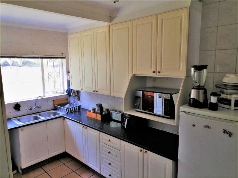 4 Bedroom Property for Sale in Brackendowns Gauteng