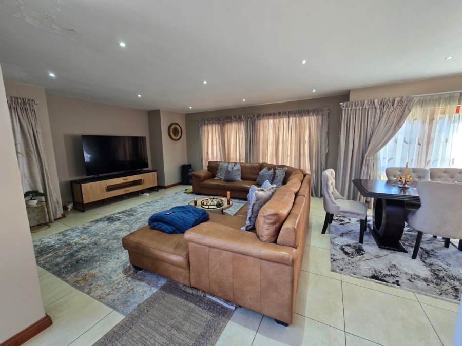 3 Bedroom Property for Sale in Lilianton Gauteng