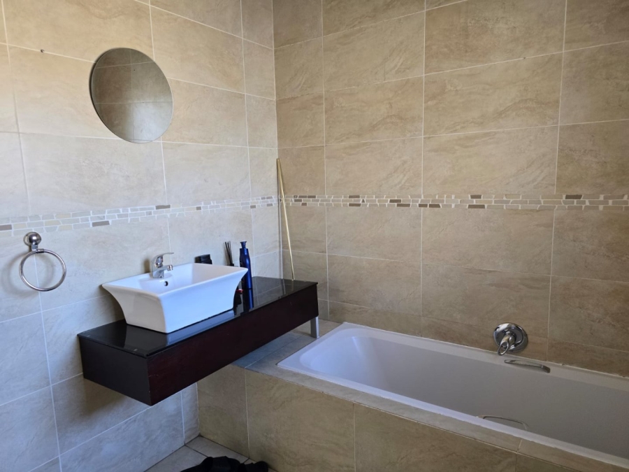 3 Bedroom Property for Sale in Lilianton Gauteng