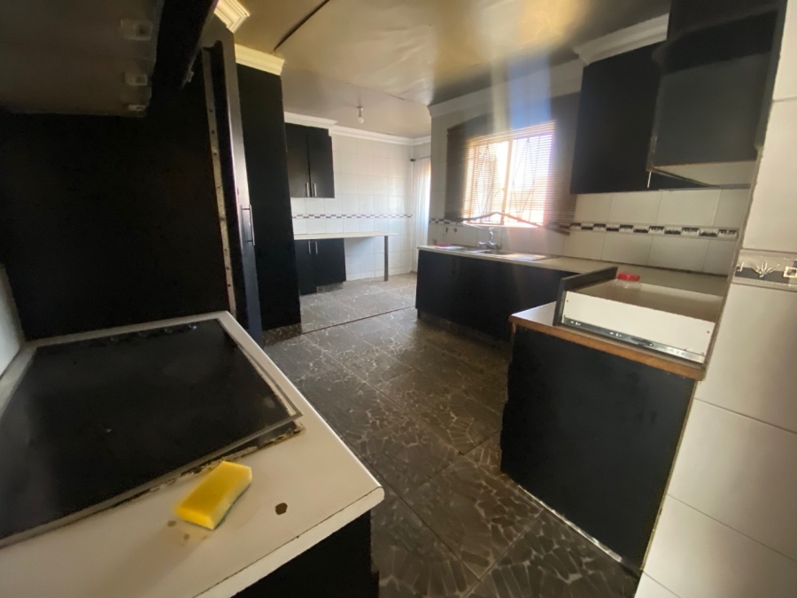 3 Bedroom Property for Sale in Geluksdal Gauteng