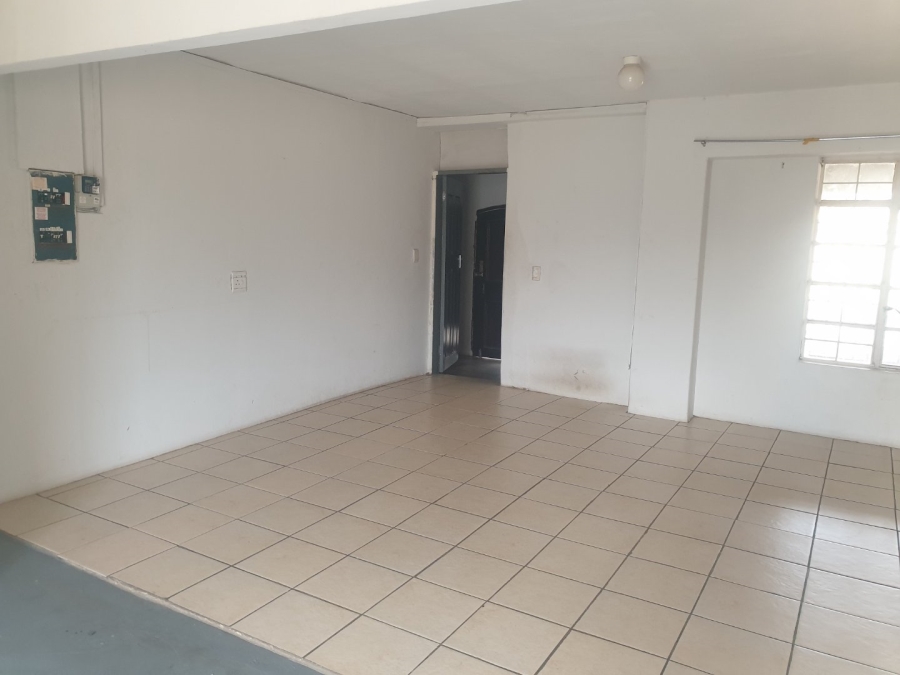 To Let 1 Bedroom Property for Rent in Farmall A H Gauteng