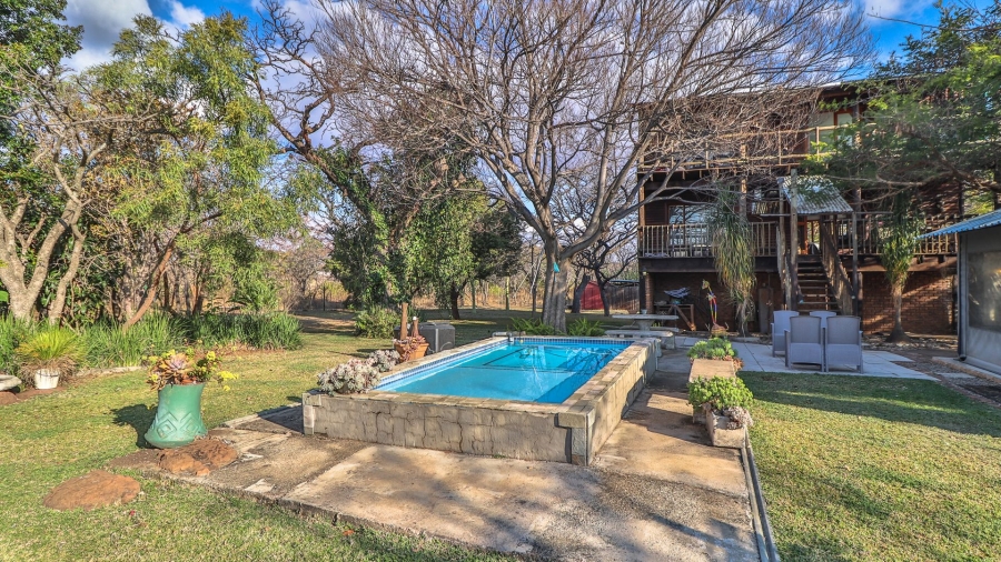 4 Bedroom Property for Sale in Boekenhoutskloof and surround Gauteng