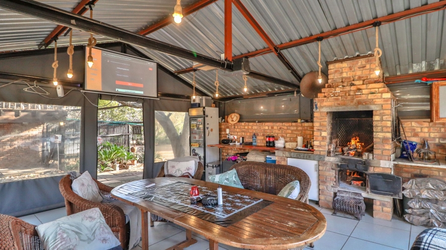 4 Bedroom Property for Sale in Boekenhoutskloof and surround Gauteng