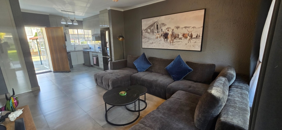 2 Bedroom Property for Sale in Bartlett Gauteng