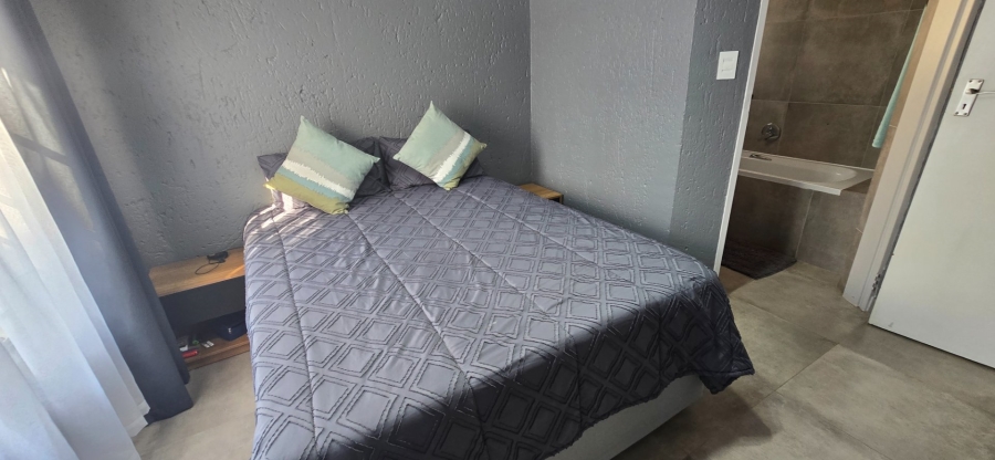 2 Bedroom Property for Sale in Bartlett Gauteng