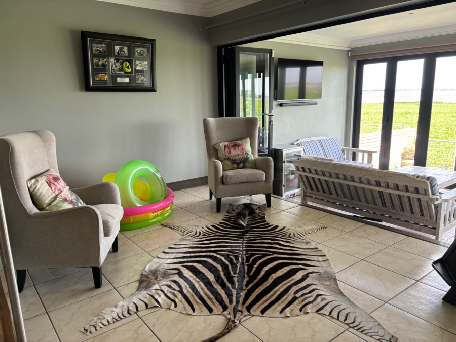 4 Bedroom Property for Sale in Bronkhorstbaai Gauteng