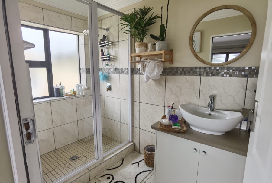 4 Bedroom Property for Sale in Bronkhorstbaai Gauteng