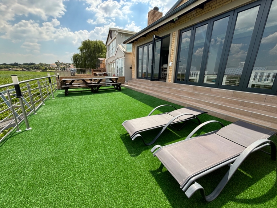 4 Bedroom Property for Sale in Bronkhorstbaai Gauteng