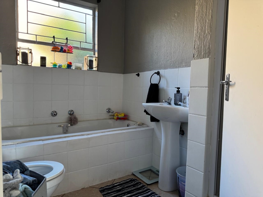 To Let 3 Bedroom Property for Rent in Celtisdal Gauteng