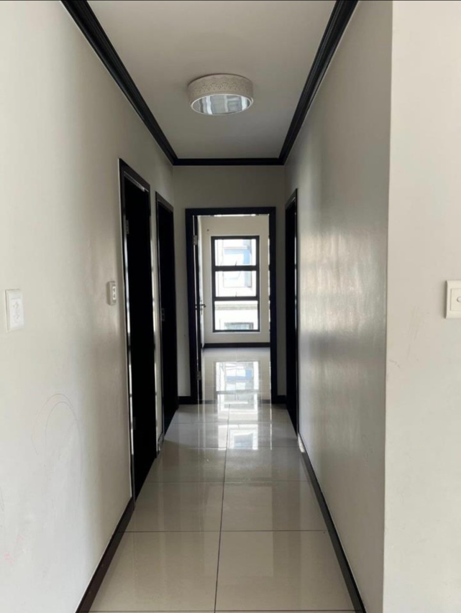 To Let 3 Bedroom Property for Rent in Broadacres Gauteng