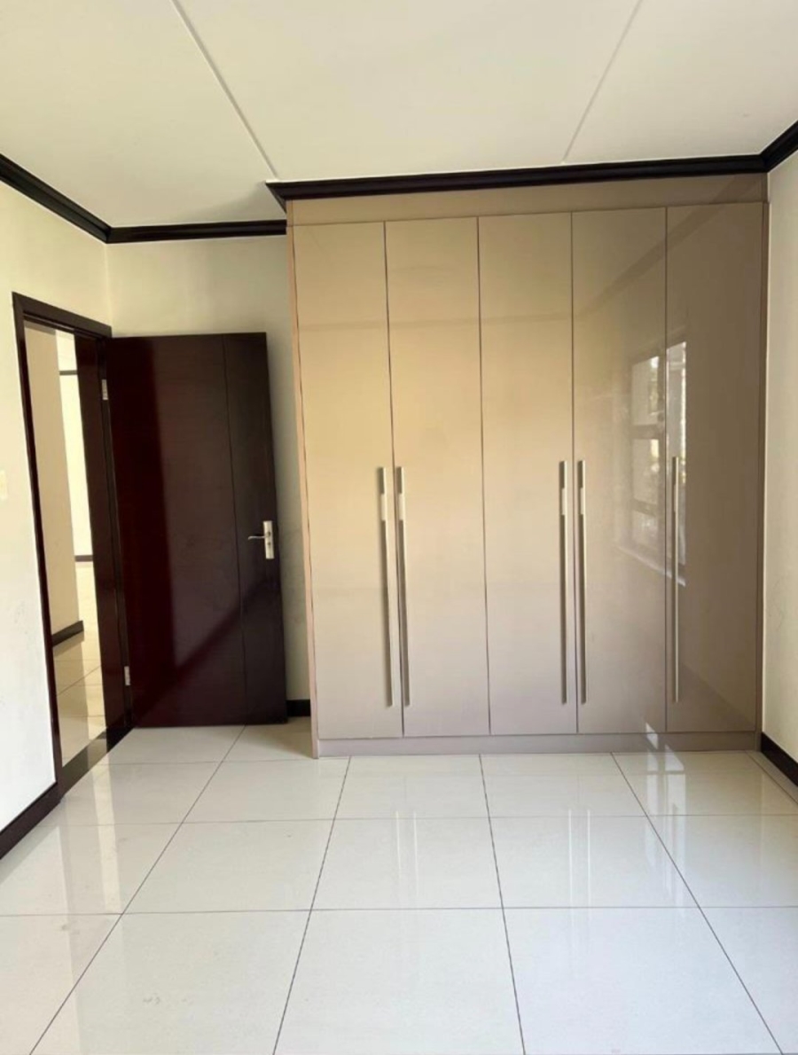 To Let 3 Bedroom Property for Rent in Broadacres Gauteng