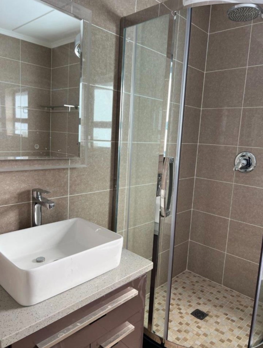 To Let 3 Bedroom Property for Rent in Broadacres Gauteng