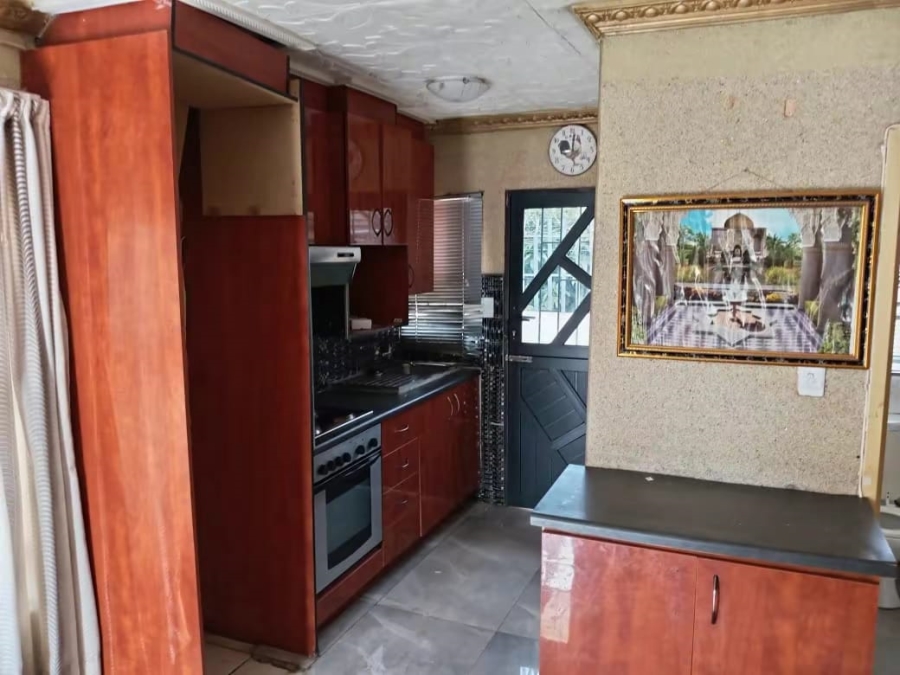 2 Bedroom Property for Sale in Soshanguve VV Gauteng