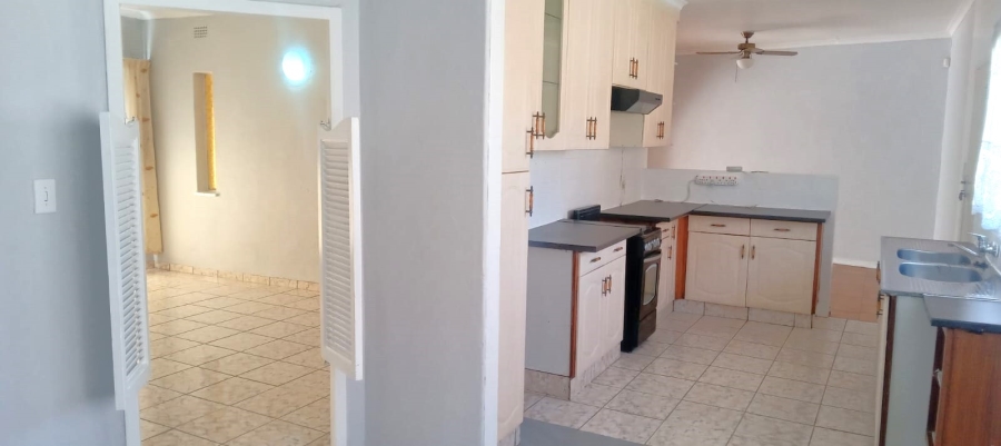 To Let 3 Bedroom Property for Rent in Ridgeway Gauteng