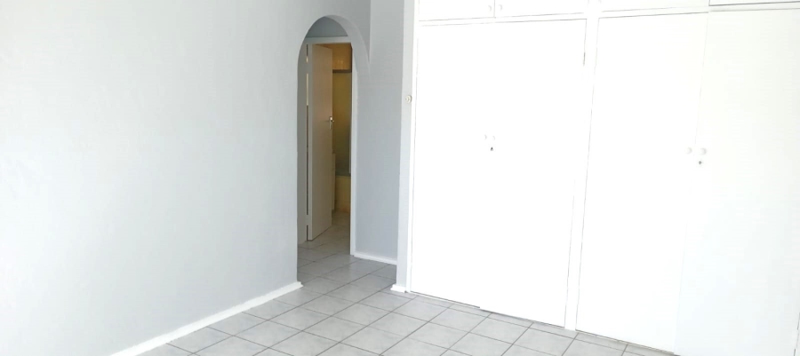 To Let 3 Bedroom Property for Rent in Ridgeway Gauteng