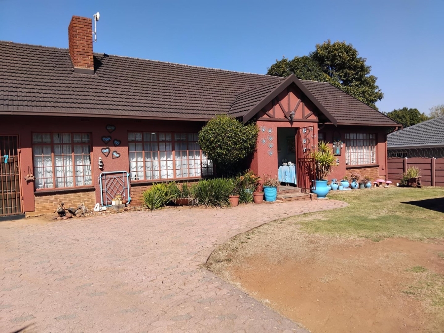 4 Bedroom Property for Sale in Birch Acres Gauteng