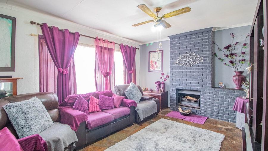 4 Bedroom Property for Sale in Birch Acres Gauteng