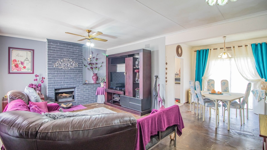 4 Bedroom Property for Sale in Birch Acres Gauteng