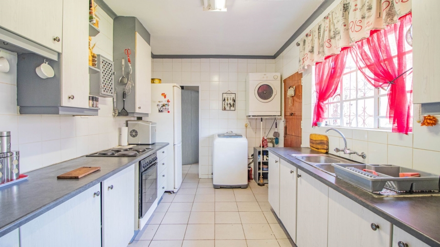 4 Bedroom Property for Sale in Birch Acres Gauteng