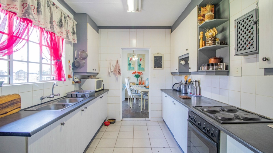 4 Bedroom Property for Sale in Birch Acres Gauteng