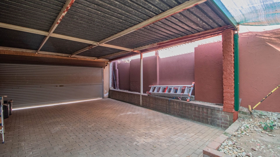 4 Bedroom Property for Sale in Birch Acres Gauteng