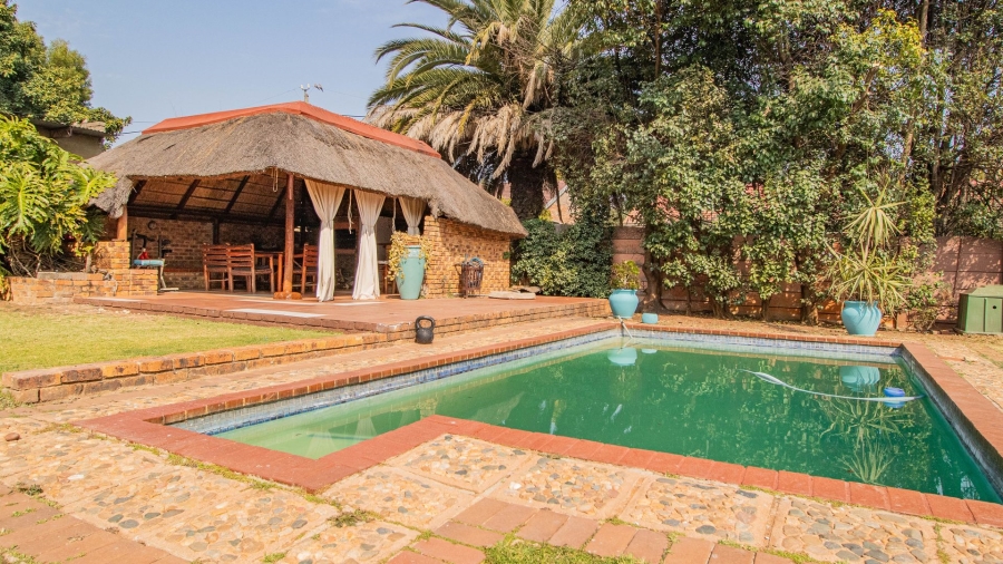 4 Bedroom Property for Sale in Birch Acres Gauteng