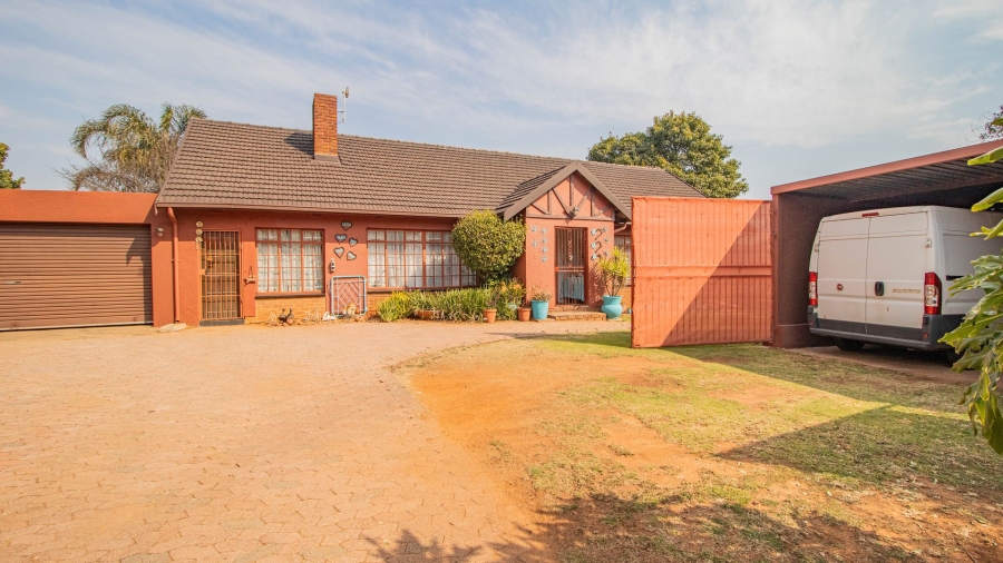 4 Bedroom Property for Sale in Birch Acres Gauteng