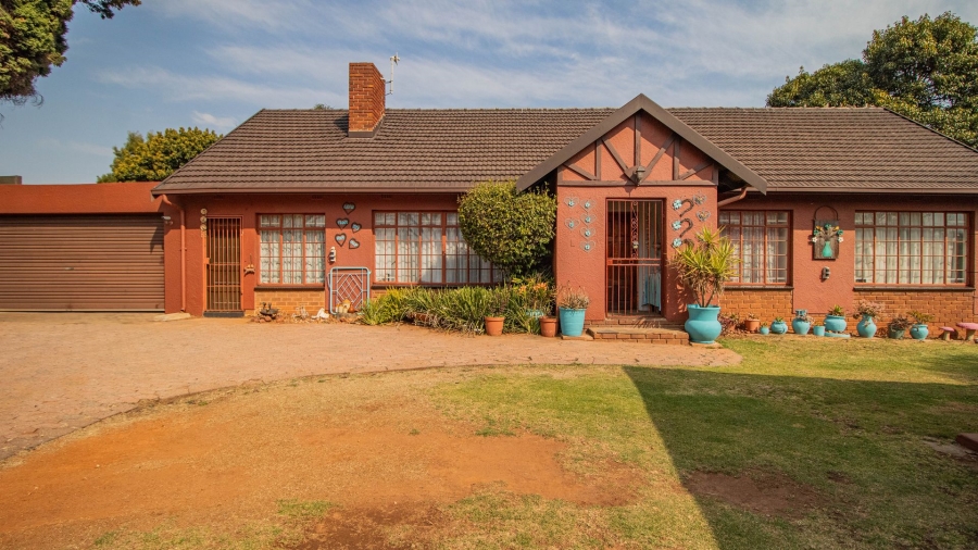 4 Bedroom Property for Sale in Birch Acres Gauteng