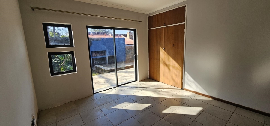 To Let 5 Bedroom Property for Rent in Waterkloof Glen Gauteng