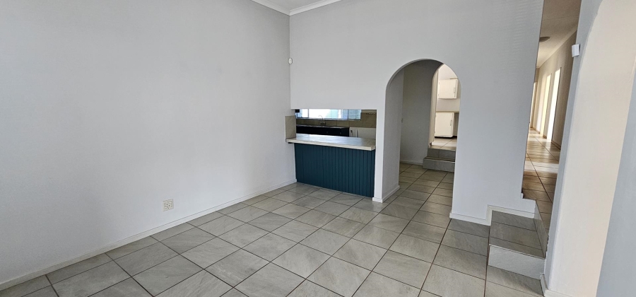To Let 5 Bedroom Property for Rent in Waterkloof Glen Gauteng